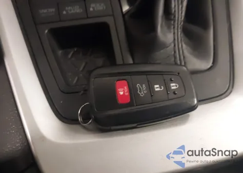 2020 Toyota Rav4 Xle z USA, uszkodzony, nr VIN 2T3P1RFV9LW114016